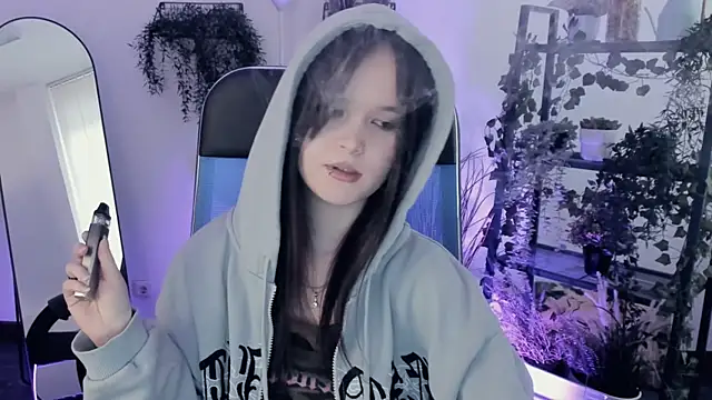 Elainebeness live XXX chat