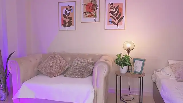 Živý XXX chat DahianaWalcott