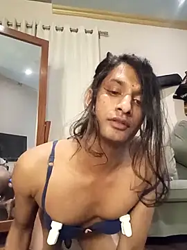 Show modela Nisha_Sassmaxxx na web-kameri