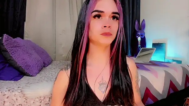 lesly_xx: διαδικτυακό σόου στην κάμερα