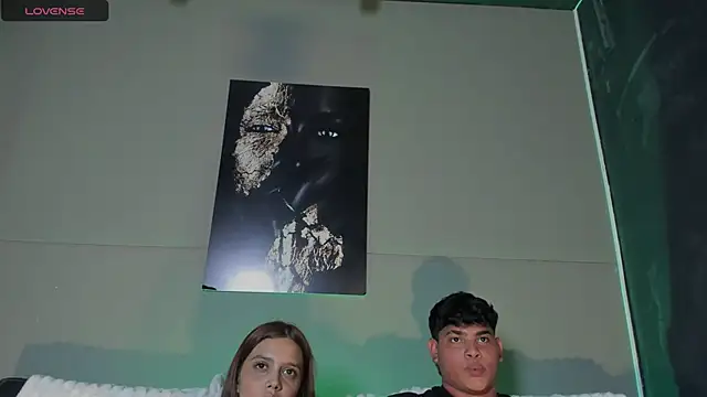 nicolvibes_212's Live XXX Chat