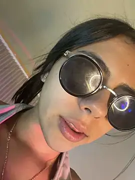 Lilybeethn Live XXX chat