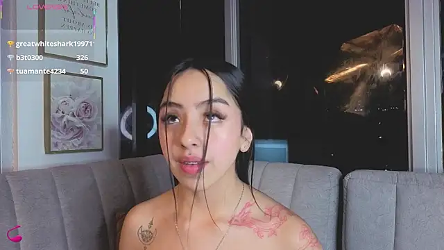 Онлайн чат XXX Daphne_chers
