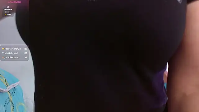 Chat XXX ao vivo de Emelyross_