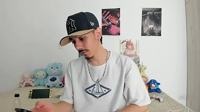 XXX chat uživo modela finn_jackson