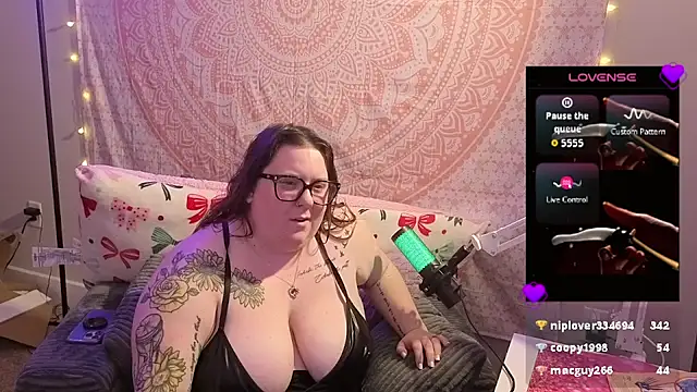 Chatroom XXX en direct de brookenicole3003