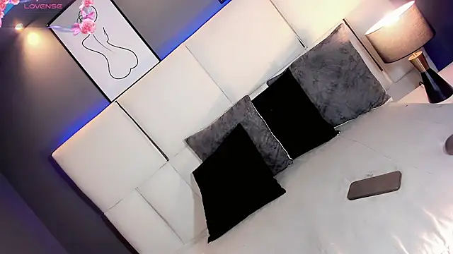 Kornylovee's Live XXX Chat