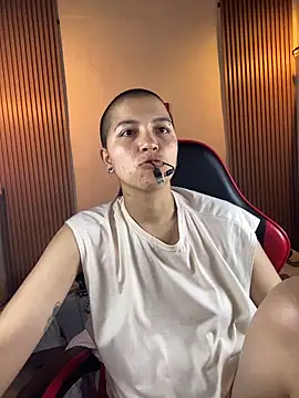 nicocoox Show in webcam