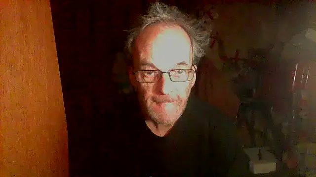 nice6incs Show in webcam
