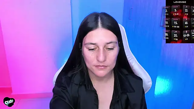 Saskyaa's Live XXX Chat