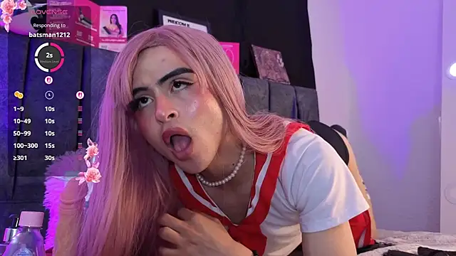 Emily_hall19 webkamerás műsora