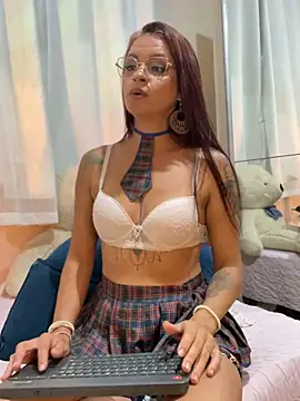 Chat +18 de _TayllorSweet_ ao vivo