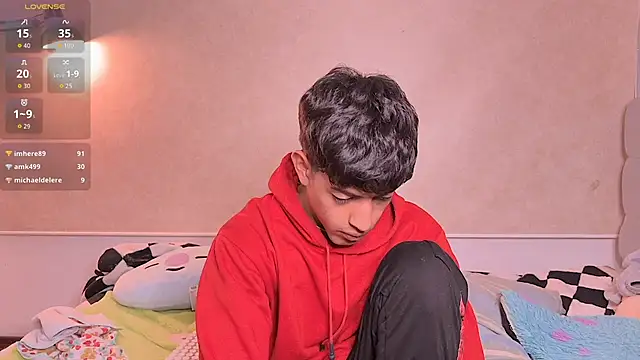 teobrowny 网络视讯表演