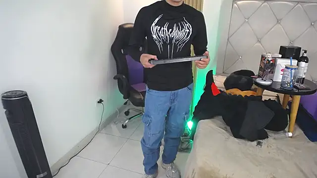 Samu_Hottn Webbikameraesitys