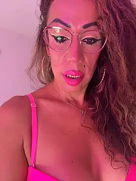 YOURSDEBORA's Webcam Show