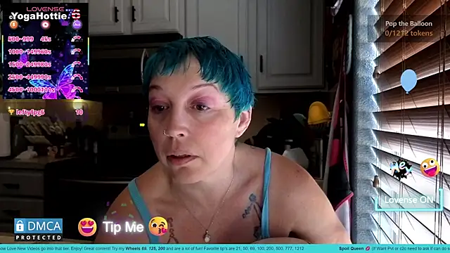 YogaHottie76's Live XXX Chat