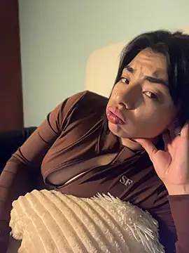 XXX chat uživo modela Miaparkerss_