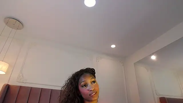LiaTrainor Chat XXX live