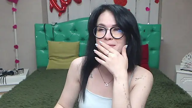 JasmineKouch – Naživo XXX chat