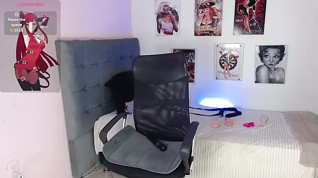 XXX chat uživo modela Lana_C