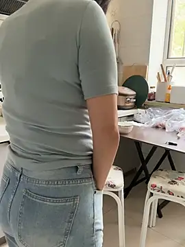 luckybaby666999 网络视讯表演