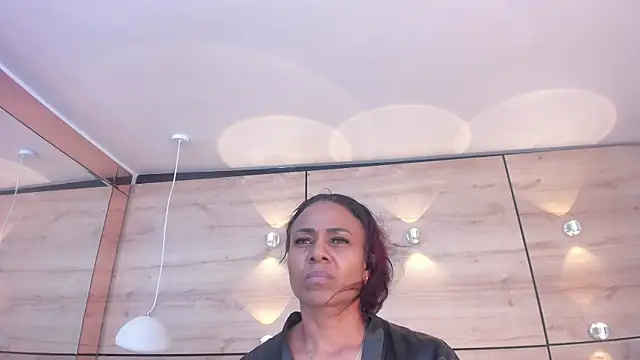 martina_touss' Live XXX Chat
