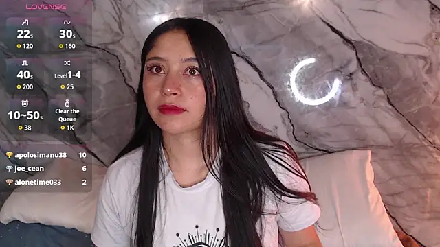 vela-kimm Adlı Modelin Canlı XXX Sohbeti