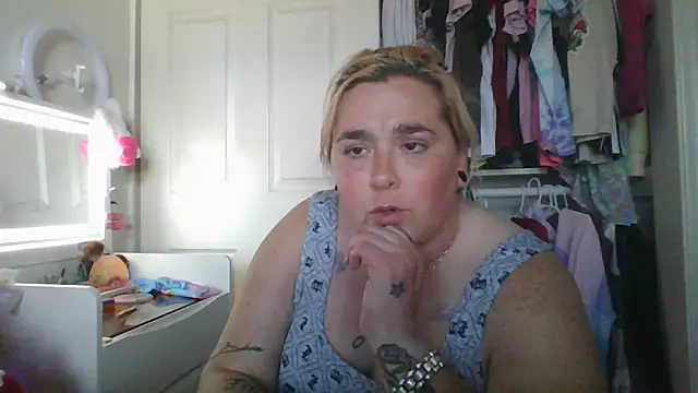 ajsin7 webkamerás műsora