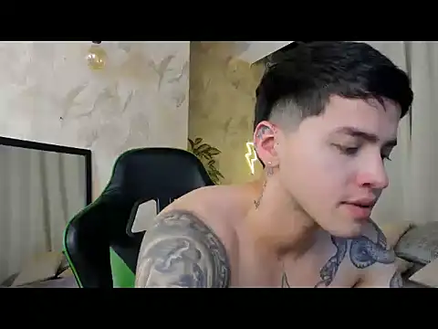 Chat XXX ao vivo de RONNY_COLTON