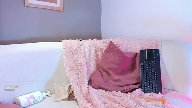 SalomeStorm_ Adlı Modelin Canlı XXX Sohbeti