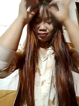 -Dolly-02 Show Webcam