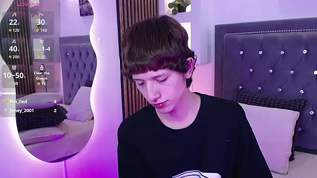 Emo_Boy_ 即時 XXX 聊天