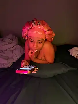 TheRealOshunQueen 现场XXX聊天