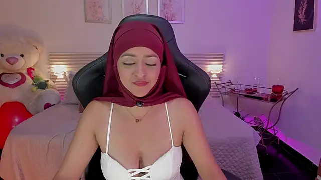 New_Arab_Kingdom Adlı Modelin Canlı XXX Sohbeti