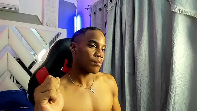 axel_silva4's Live XXX Chat