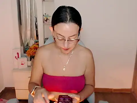 BOREAL_MOON's Live XXX Chat