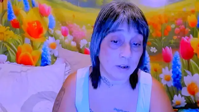 Chat +18 de indianroxy ao vivo