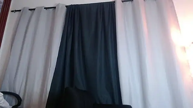 Astrid_Porno 即時 XXX 聊天