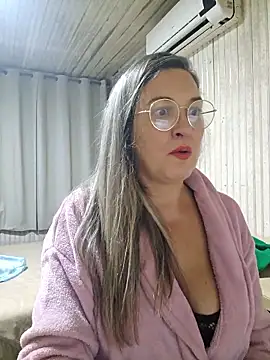 Chat +18 de BellaFortuneGaucha ao vivo