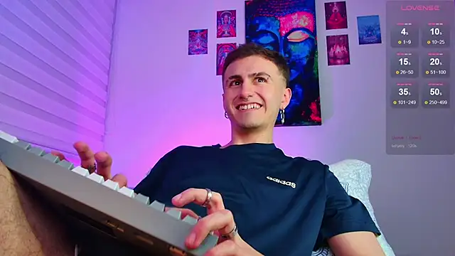 Show modela dimitri-bilak na web-kameri