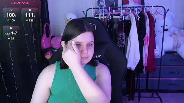 AmyVibess 即時 XXX 聊天