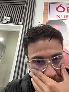 TavoHot_'s Webcam Show