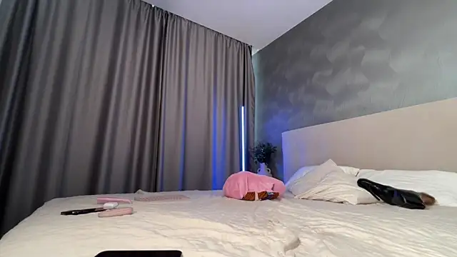 GlossyVixen Live XXX Chat