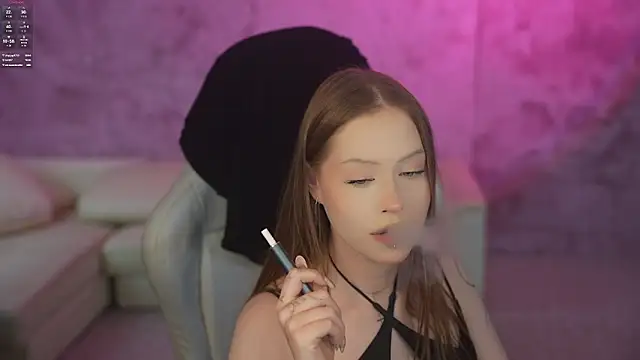 Esmie_Smile's Live XXX Chat
