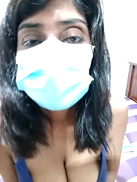 Amisha-35 Webcam-Show