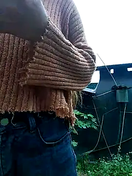 Zoe-Zoee Show in webcam