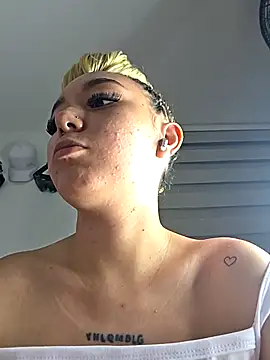 alaia_princess: απευθείας συνομιλία ΧΧΧ