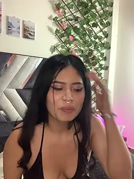 Show de Emily_Cat18 na webcam