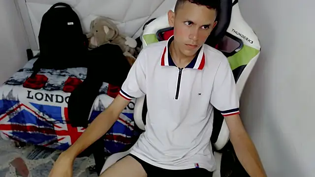 sombra_18 Webcam-Show