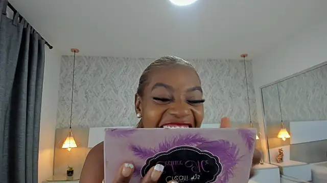 Tisha-Cole's Live XXX Chat
